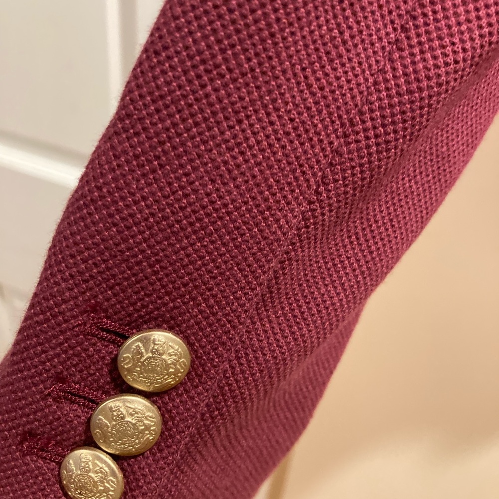 Blazer - Picture 4 of 6